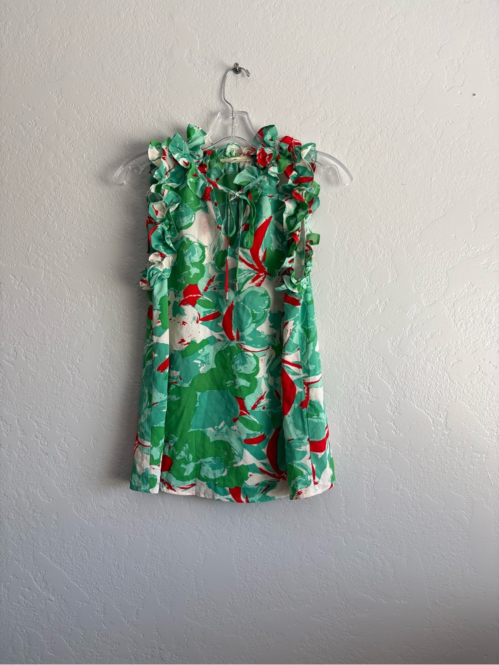 ❤️NEW entro Green Floral Ruffle Sleeveless blouse